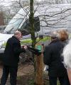 Onthulling van de herdenkingsboom in Molenschot (inzending P.W.M. Oomen)