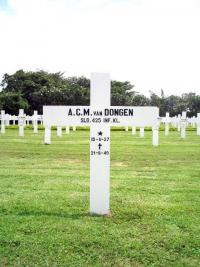 A.C.M. van Dongen, graf (bron: F. van Ham, Heemkunde Valkenswaard)