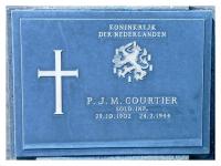 Gedenksteen van P. Courtier (bron: G. van Zundert)
