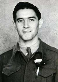 J. Adriaansen (bron: Oorlogsgravenstichting)