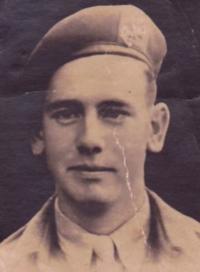 M.R. Bens (bron: Oorlogsgravenstichting)