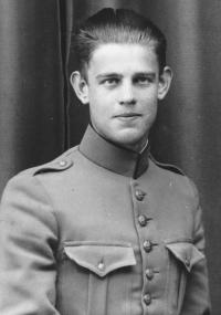 C.J. van Eekelen (bron: Oorlogsgravenstichting)