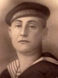 J. van Es (bron: Oorlogsgravenstichting)