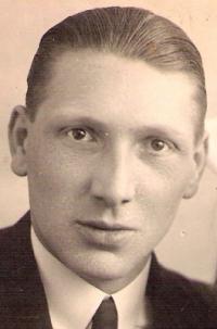 M.W. van Ooijen (bron: Oorlogsgravenstichting)