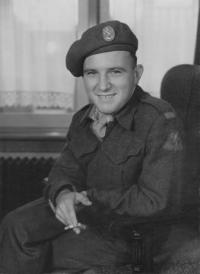 J.J.T. van Vlerken (bron: Oorlogsgravenstichting)