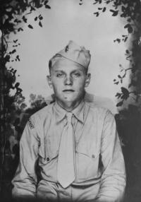 L.A. van Vuren (bron: Oorlogsgravenstichting)