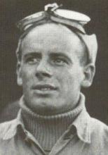 Cor Bank in Engeland (bron: Waalwijk Wiki)