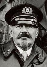 Willem van Kemenade in brandweeruniform, 1935 (foto: Fotopersbureau Het Zuiden. Bron: Gemeentearchief Gemert-Bakel, fotonummer 2_216; detail)